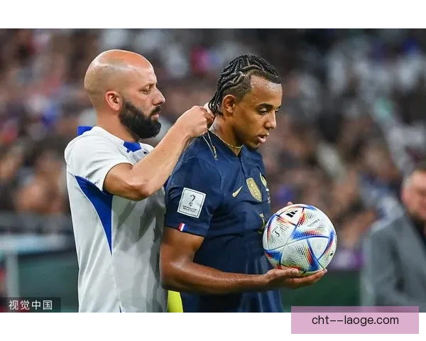 儒勒孔德最初拒绝右后卫最终顺应战术发挥关键作用